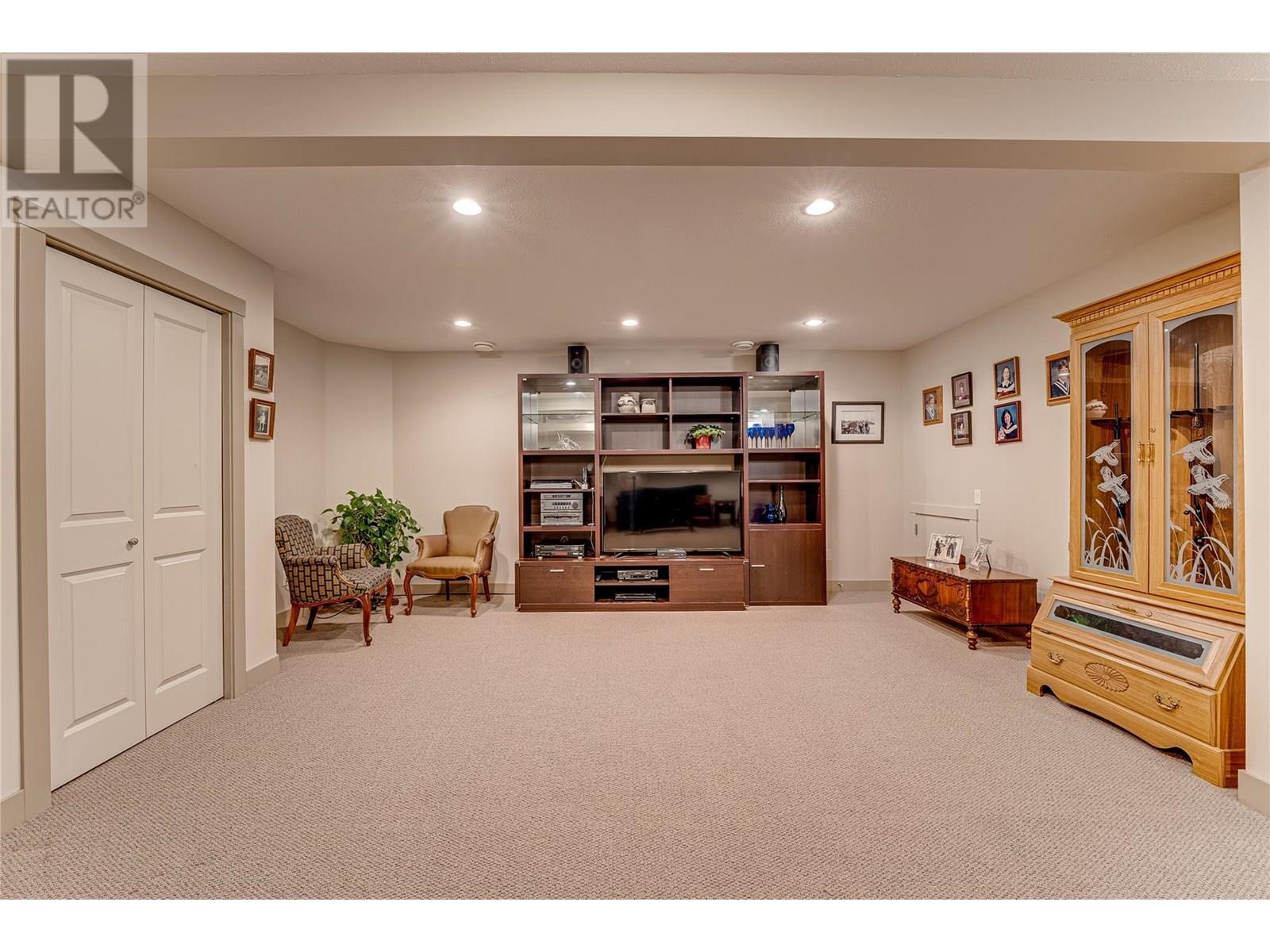 270 Grouse Avenue. Vernon, British Columbia