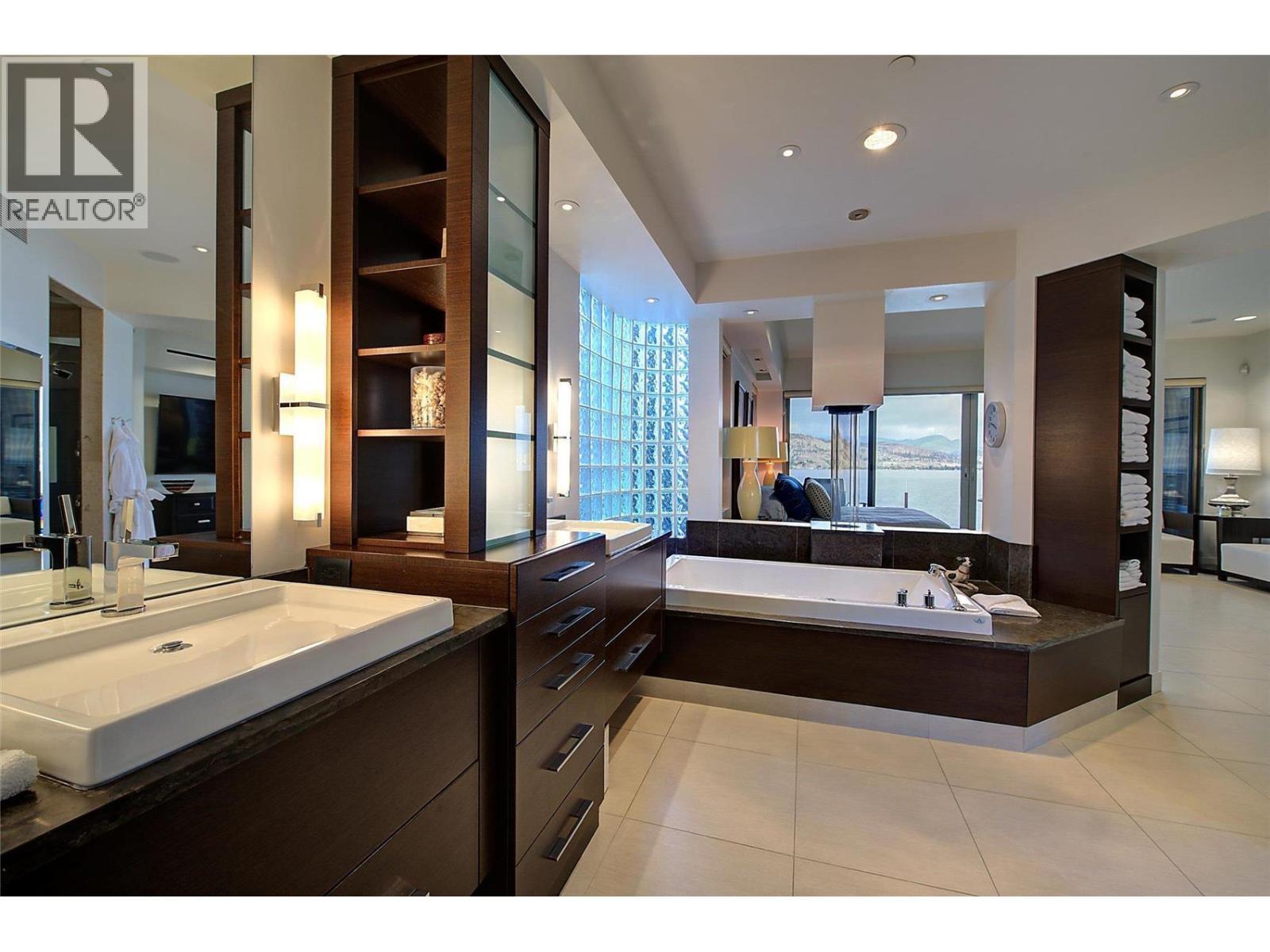 901 Westside Road S Unit# 6. West Kelowna, British Columbia