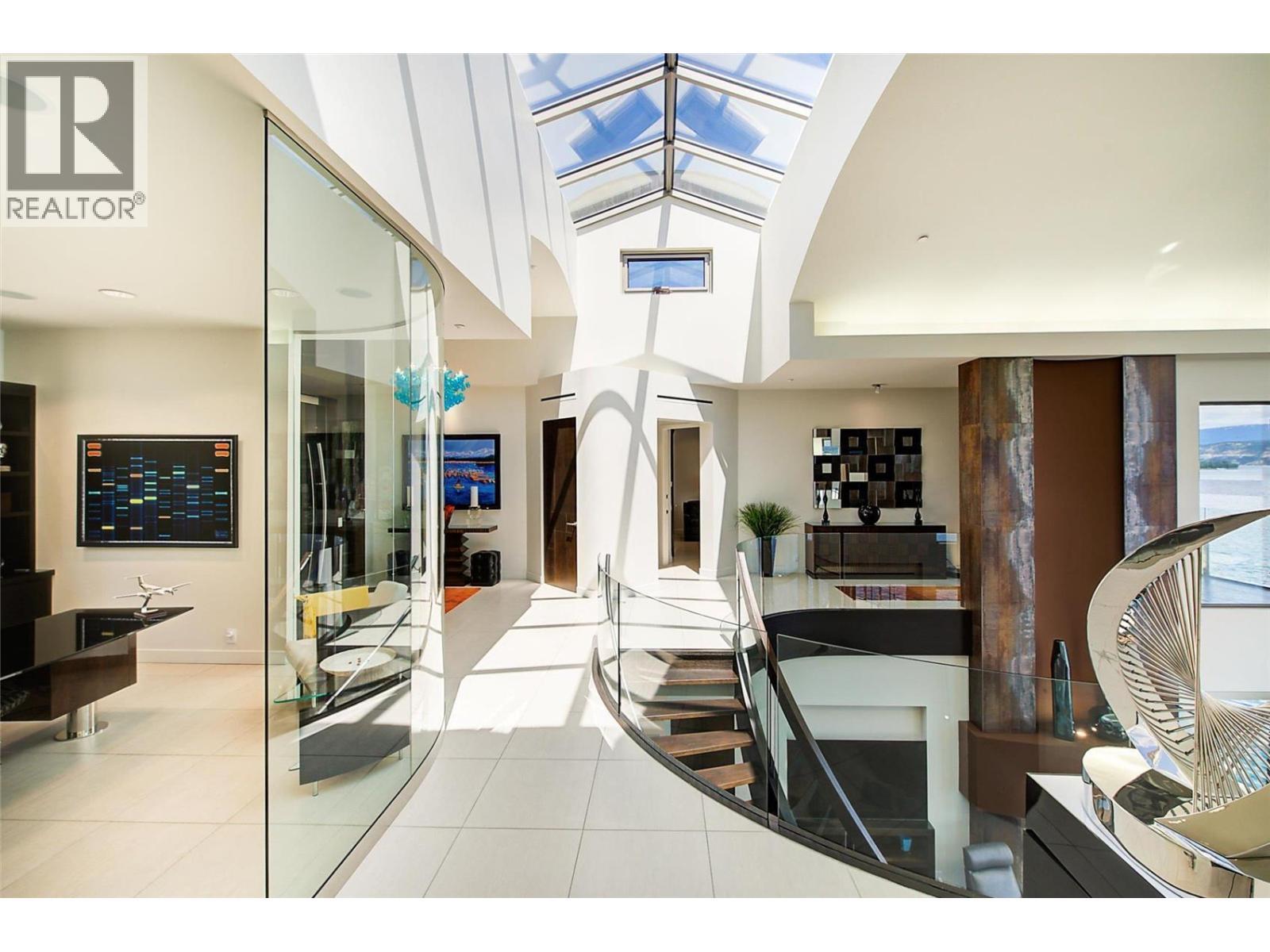 901 Westside Road S Unit# 6. West Kelowna, British Columbia