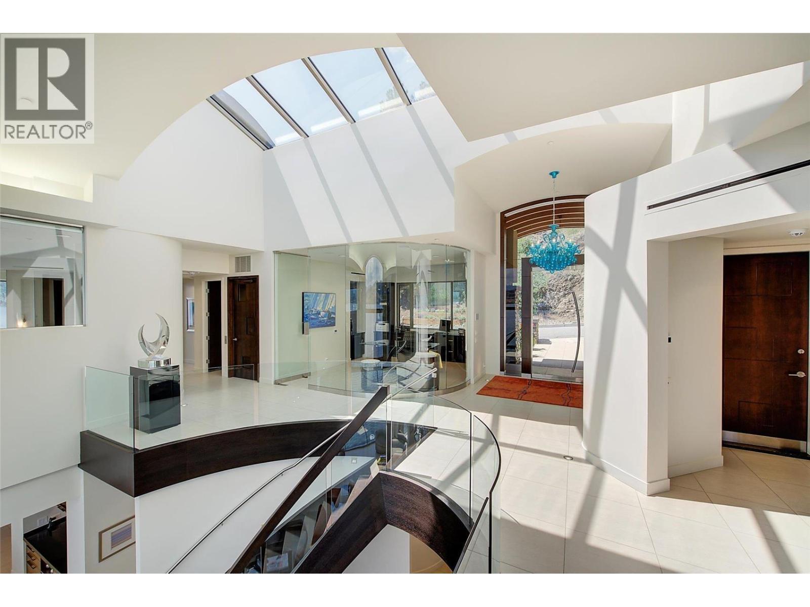 901 Westside Road S Unit# 6. West Kelowna, British Columbia