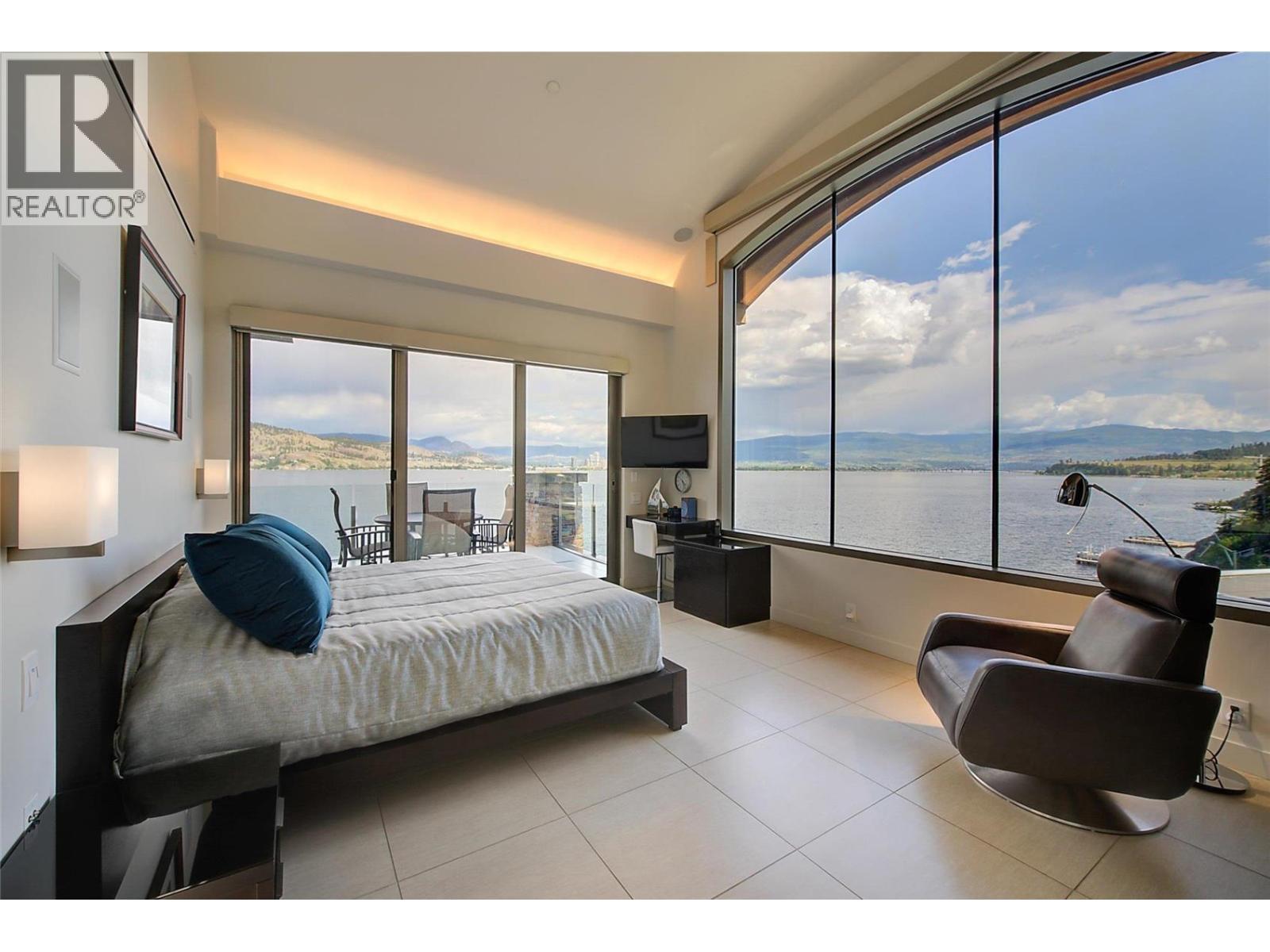 901 Westside Road S Unit# 6. West Kelowna, British Columbia