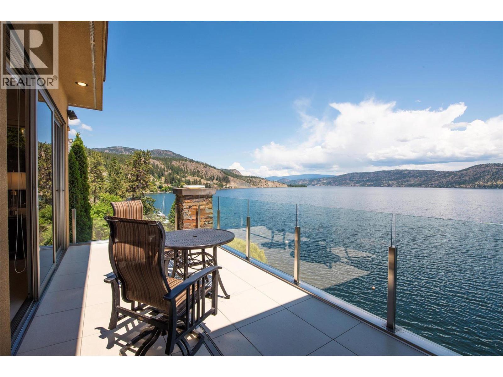 901 Westside Road S Unit# 6. West Kelowna, British Columbia