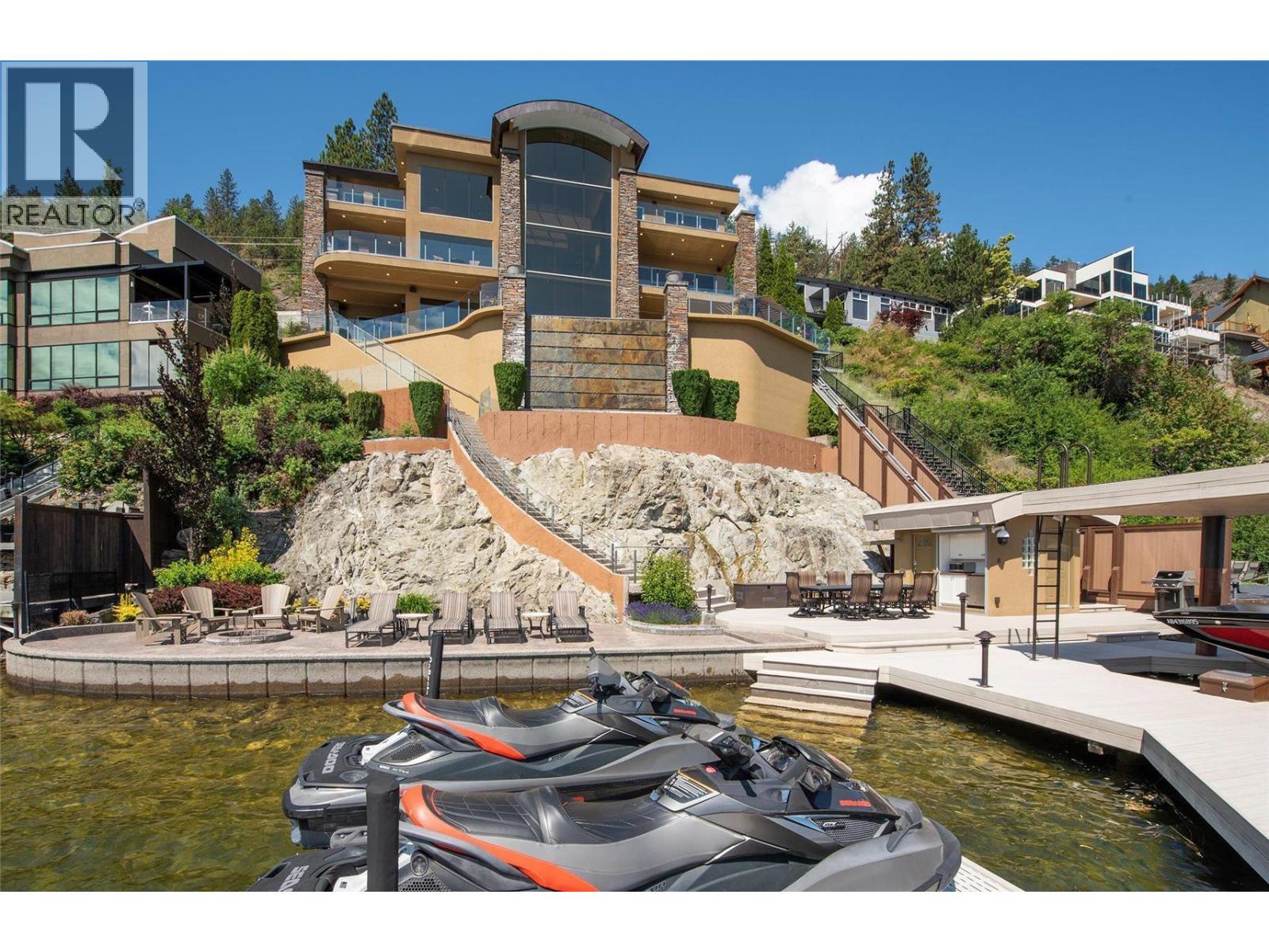 901 Westside Road S Unit# 6. West Kelowna, British Columbia