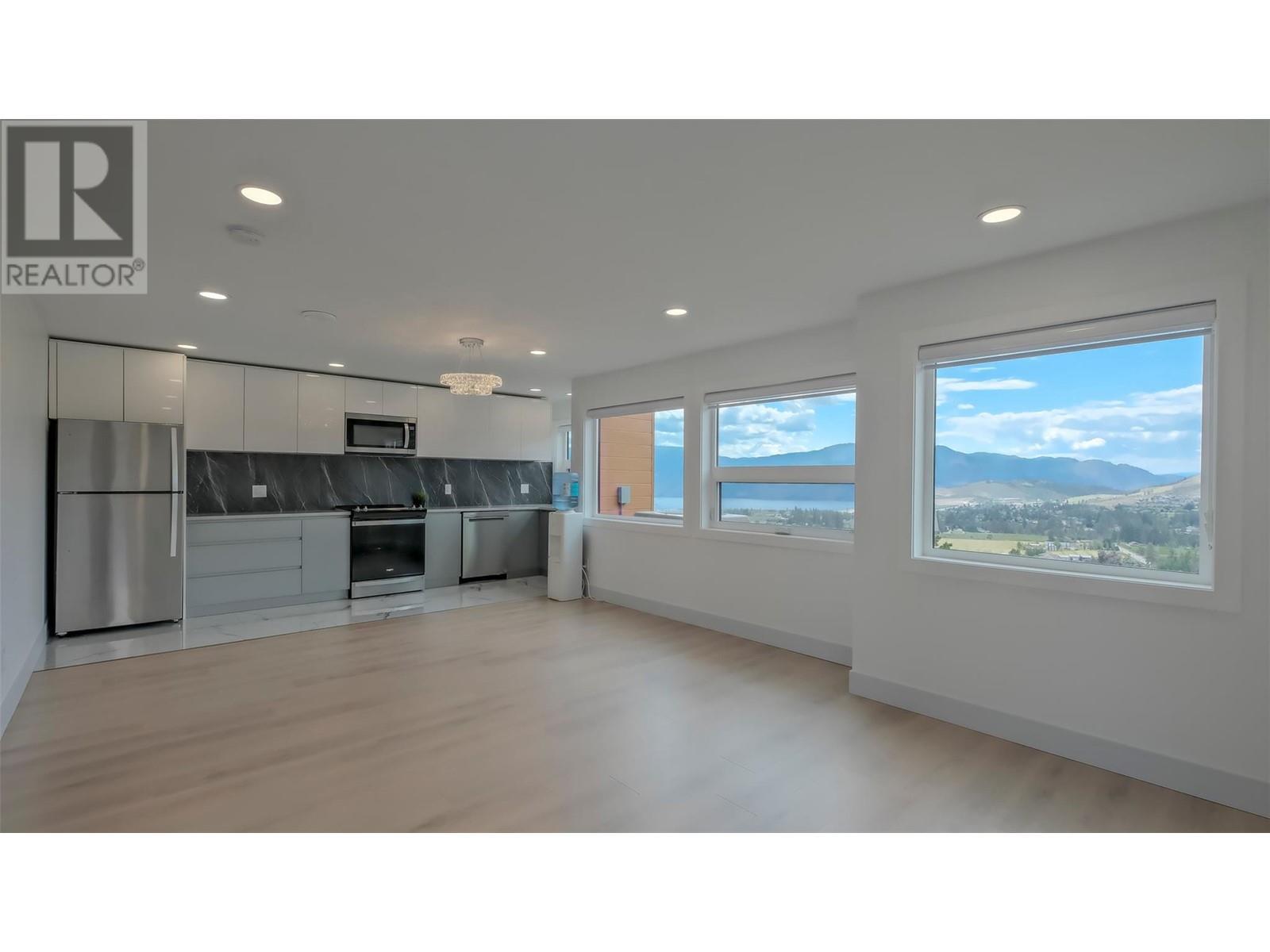2863 Copper Ridge Drive. West Kelowna, British Columbia