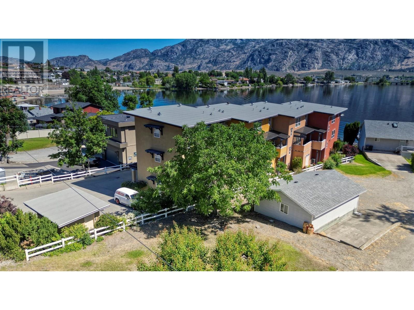 5405 Oleander Drive Unit# 1. Osoyoos, British Columbia