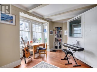 1537 Lakeview Street. Kelowna, British Columbia