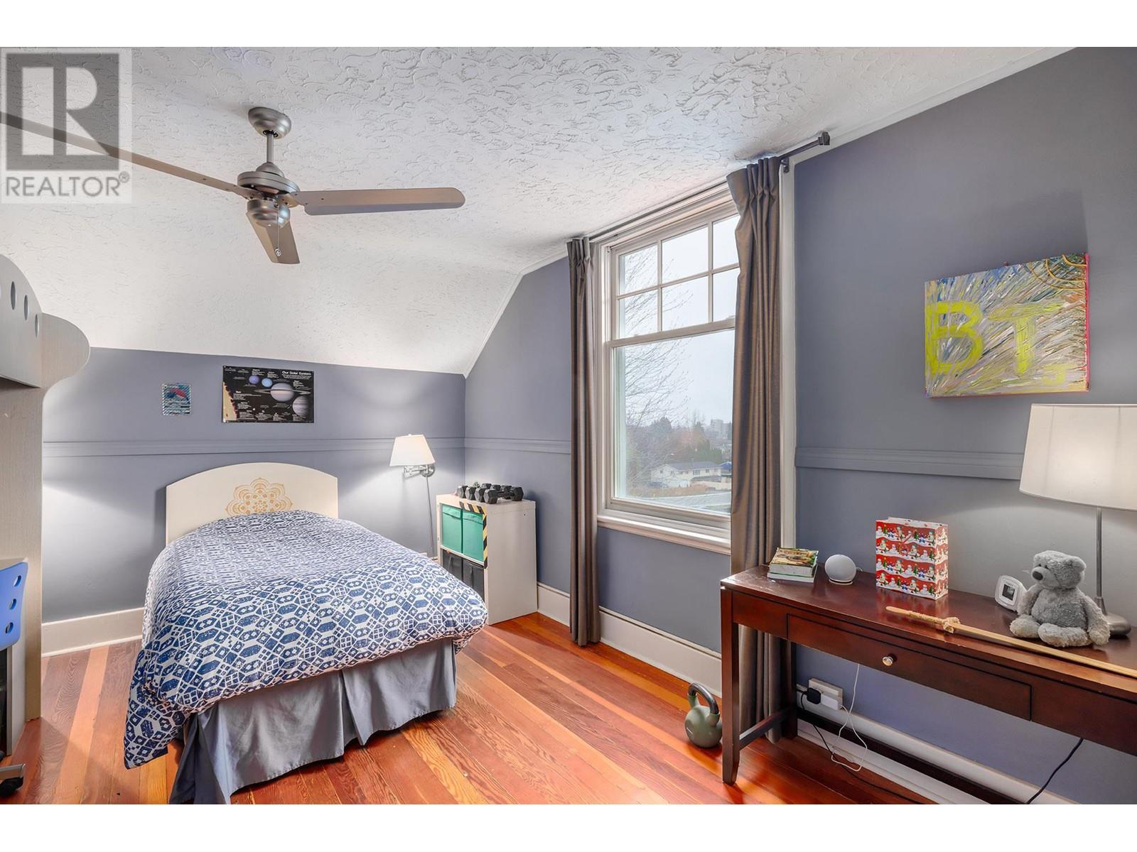 1537 Lakeview Street. Kelowna, British Columbia