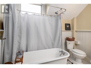 1537 Lakeview Street. Kelowna, British Columbia