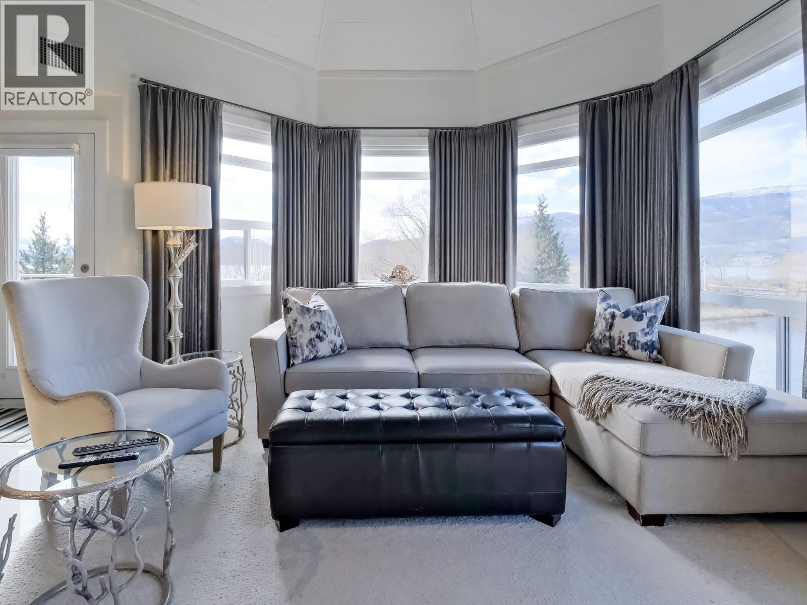 1088 Sunset Drive Unit# 221. Kelowna, British Columbia