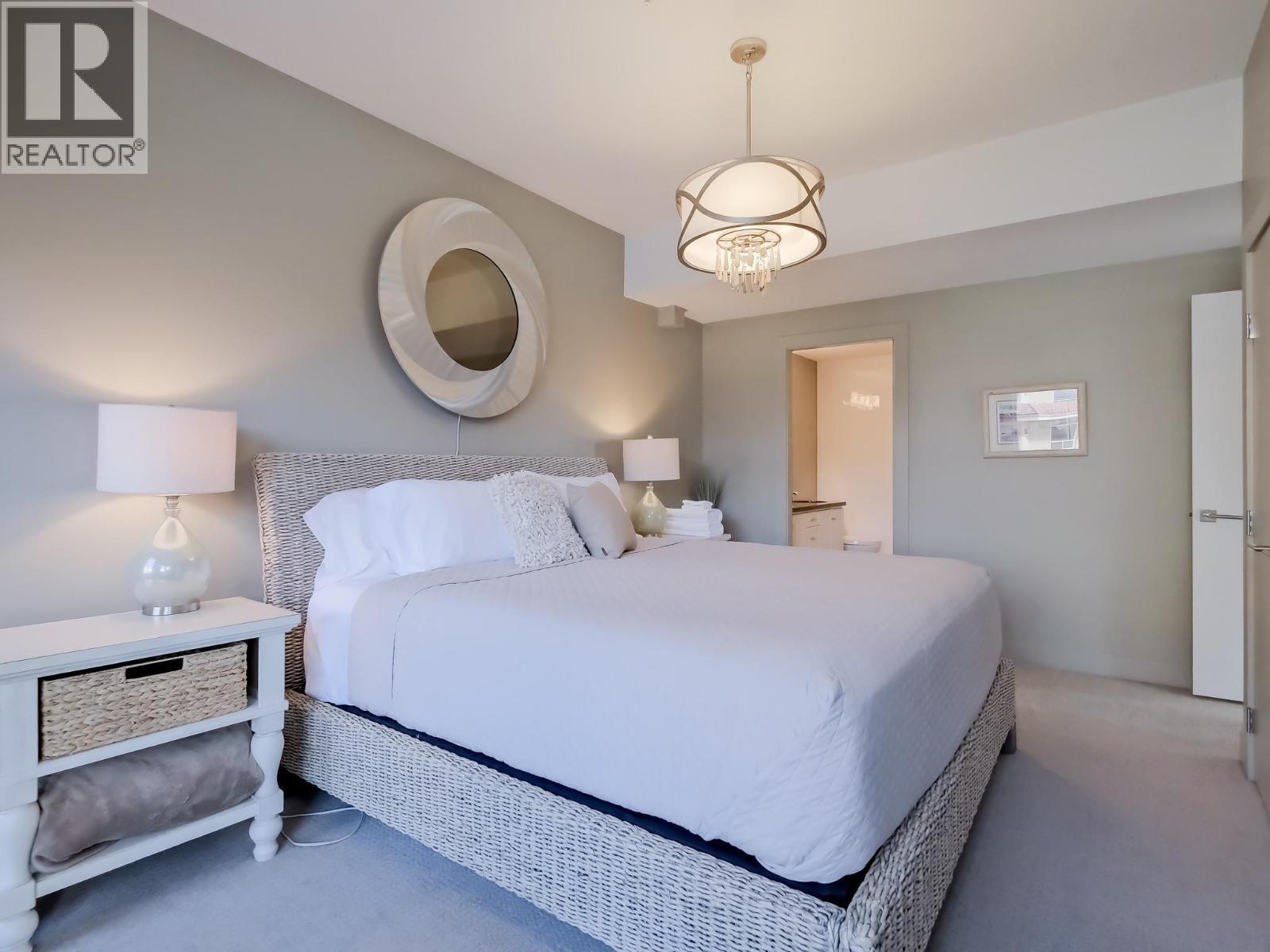 1088 Sunset Drive Unit# 221. Kelowna, British Columbia