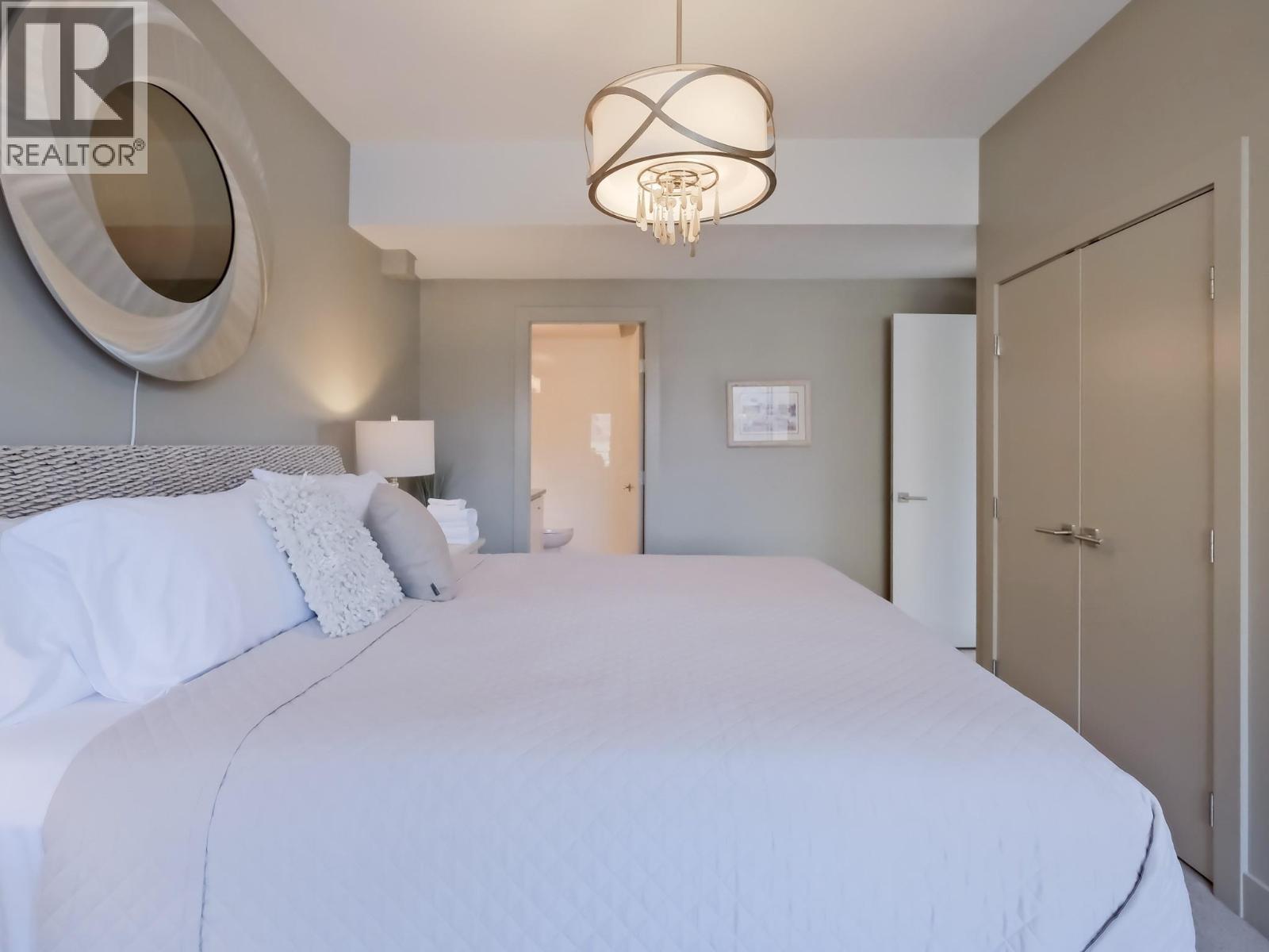 1088 Sunset Drive Unit# 221. Kelowna, British Columbia