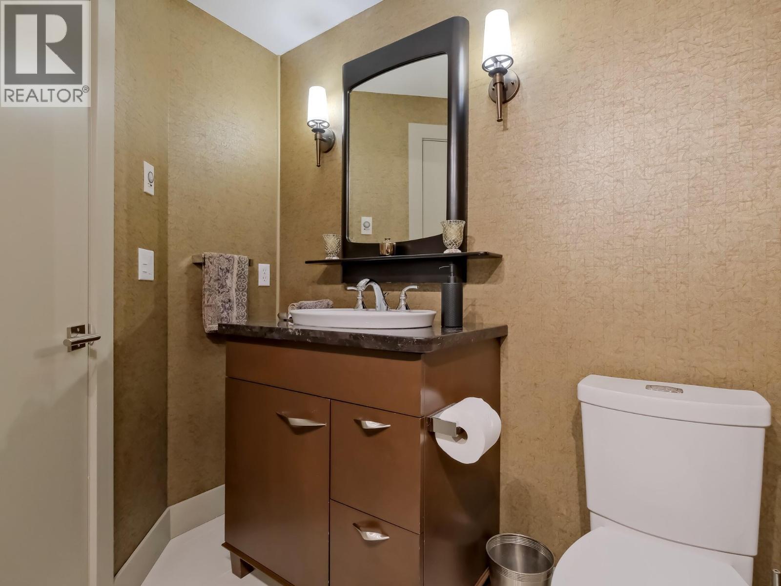 1088 Sunset Drive Unit# 221. Kelowna, British Columbia