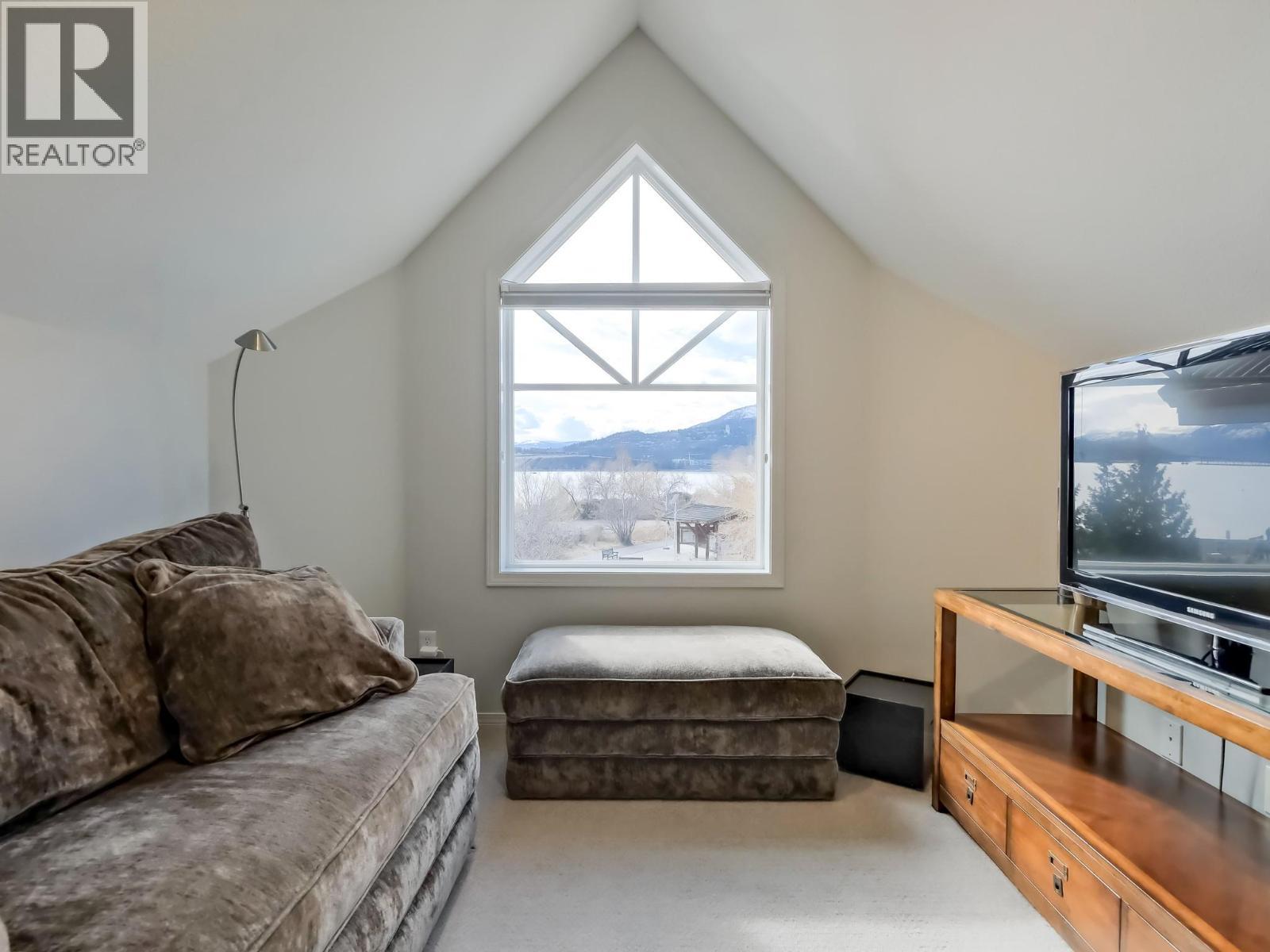 1088 Sunset Drive Unit# 221. Kelowna, British Columbia