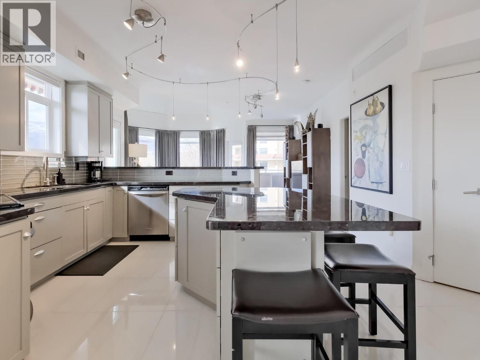 1088 Sunset Drive Unit# 221. Kelowna, British Columbia