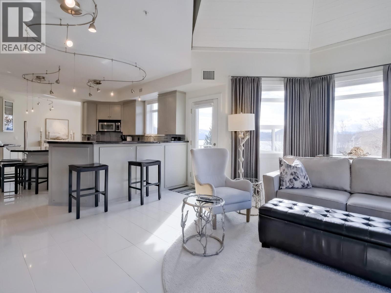 1088 Sunset Drive Unit# 221. Kelowna, British Columbia