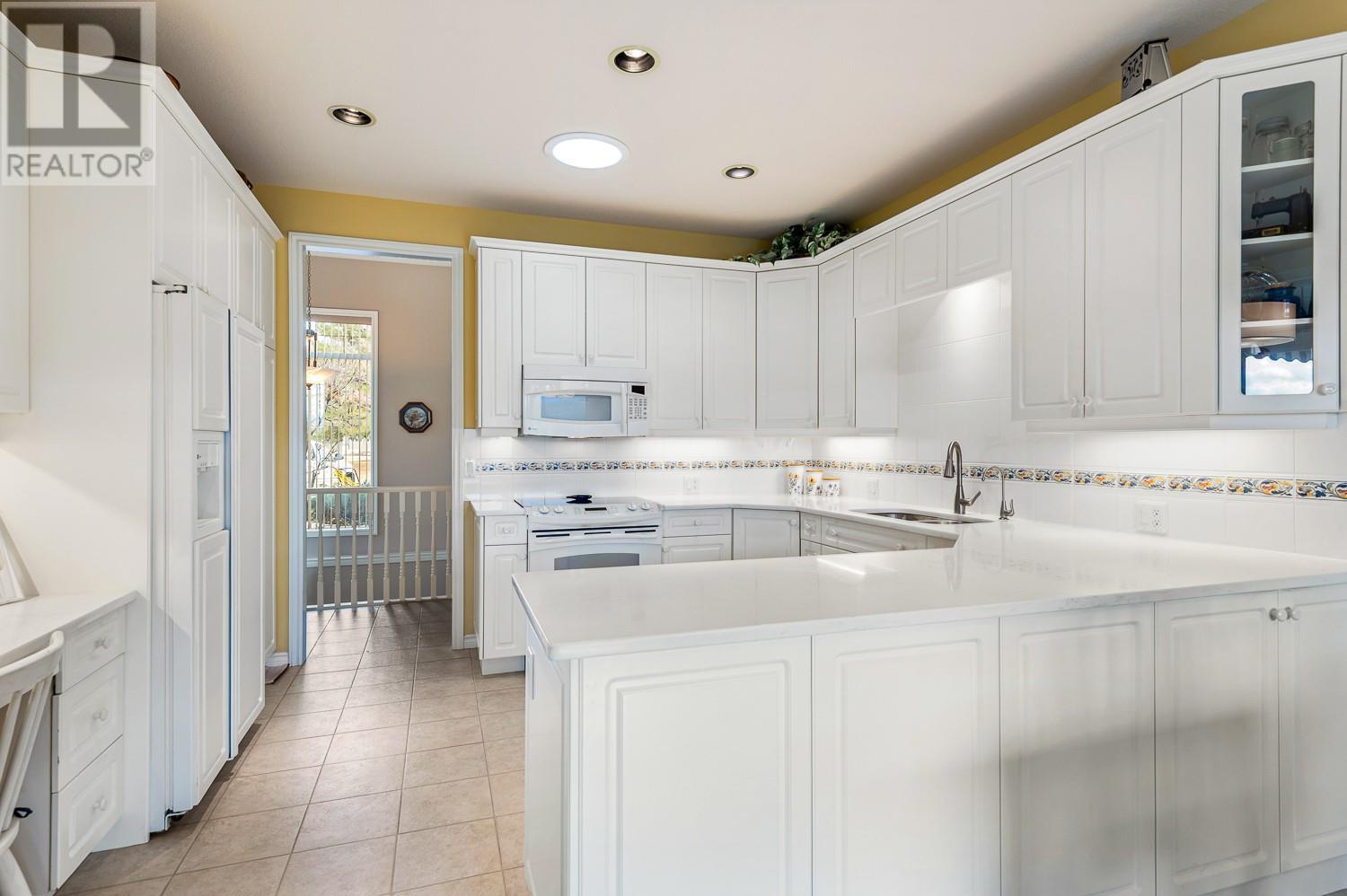 3800 Gallaghers Pinnacle Way Unit# 8. Kelowna, British Columbia