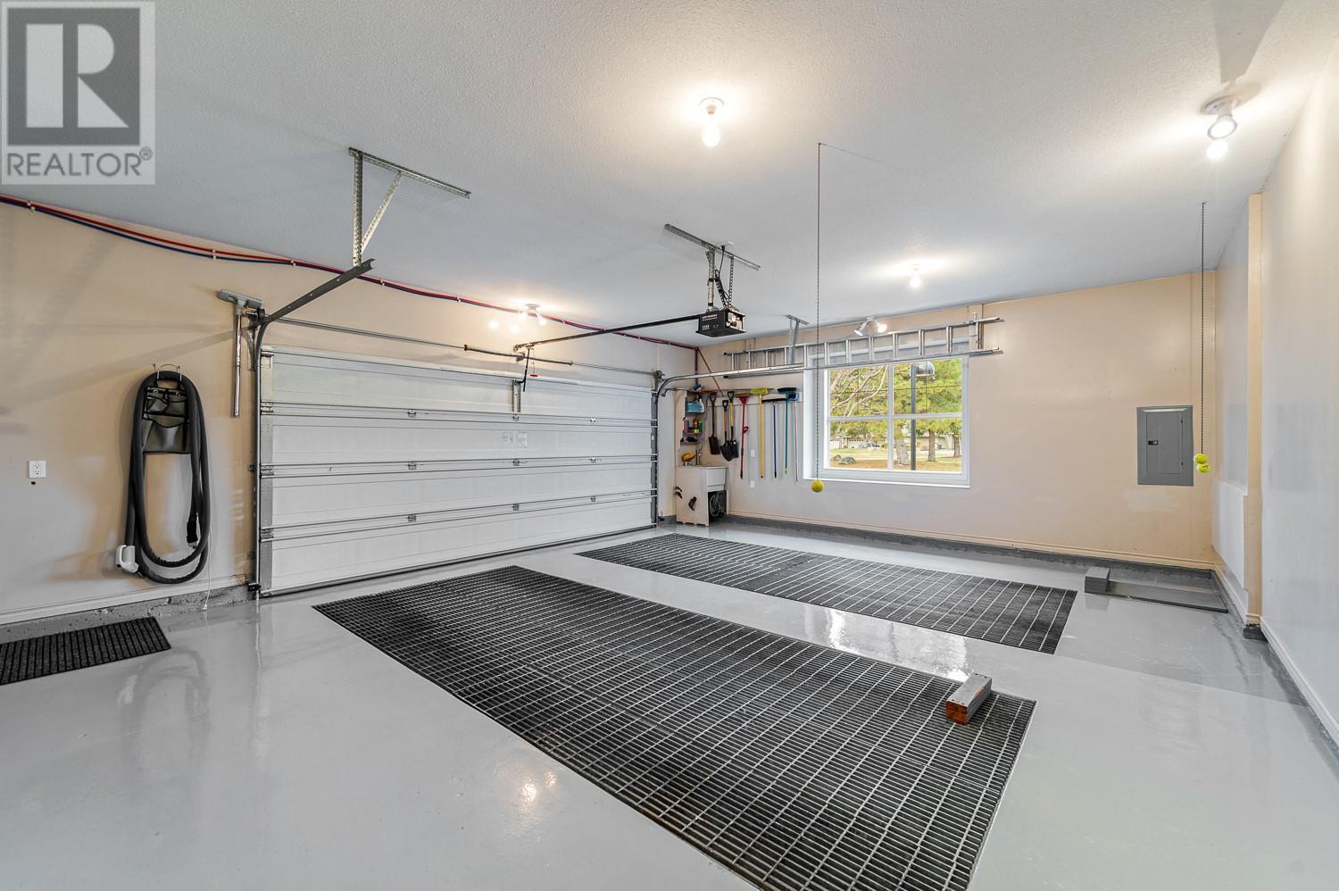 3800 Gallaghers Pinnacle Way Unit# 8. Kelowna, British Columbia