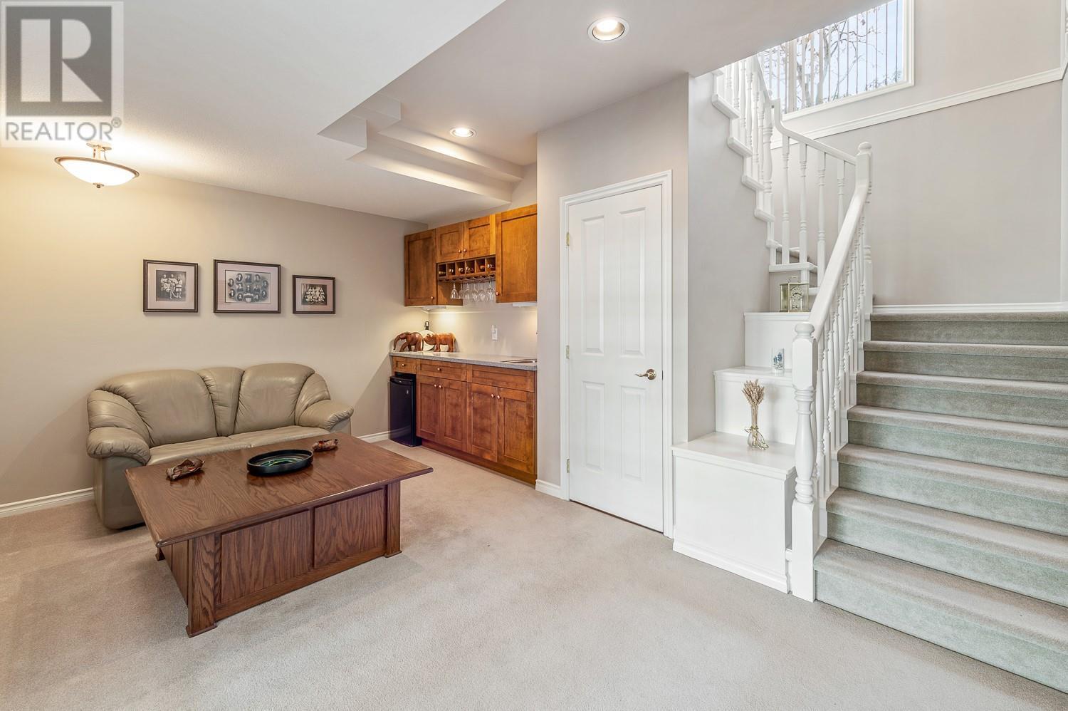 3800 Gallaghers Pinnacle Way Unit# 8. Kelowna, British Columbia