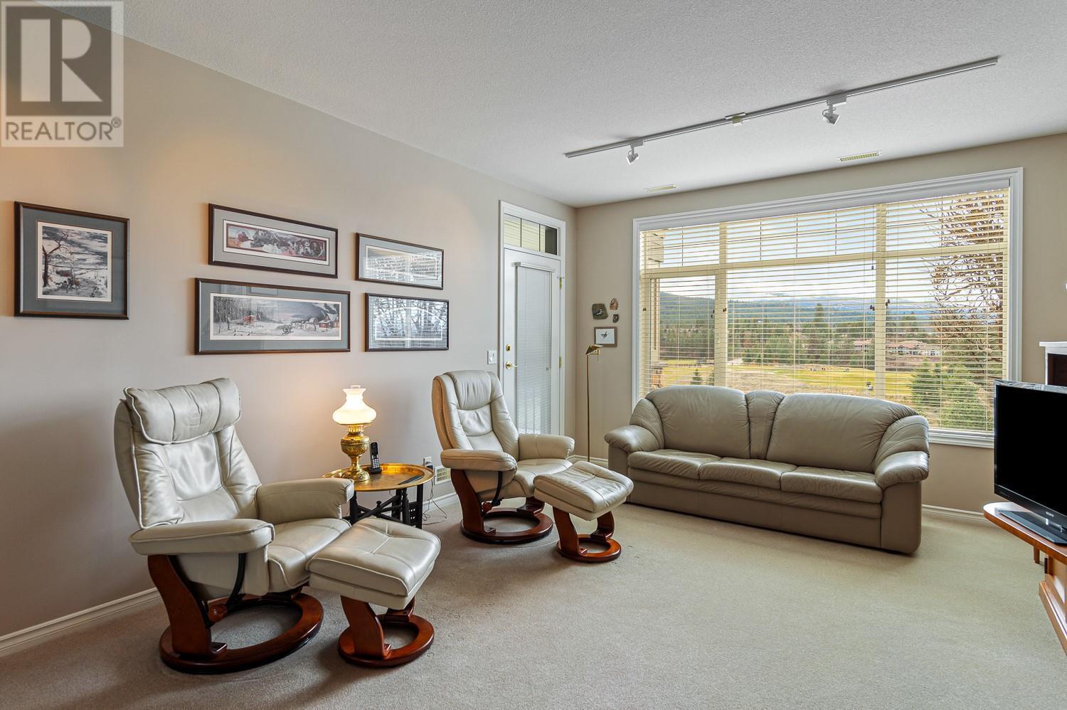 3800 Gallaghers Pinnacle Way Unit# 8. Kelowna, British Columbia