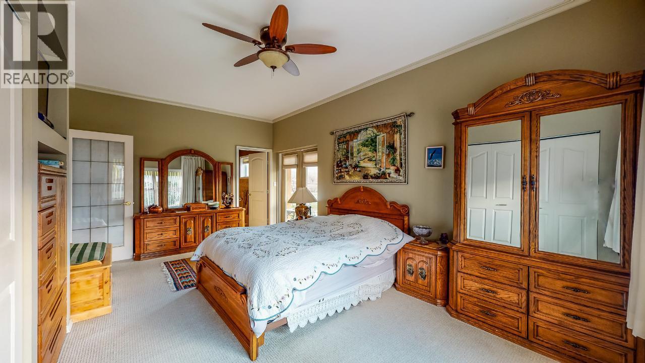 7231 Island Road. Oliver, British Columbia