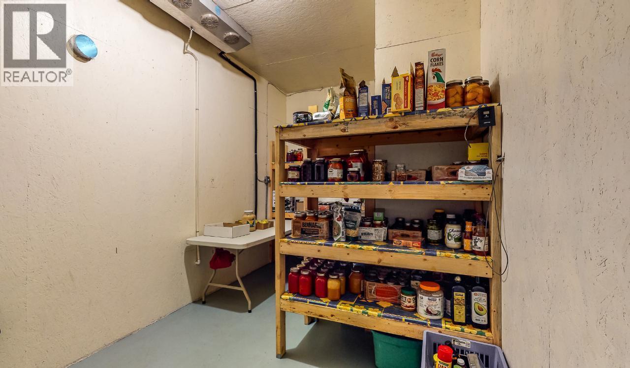 7231 Island Road. Oliver, British Columbia