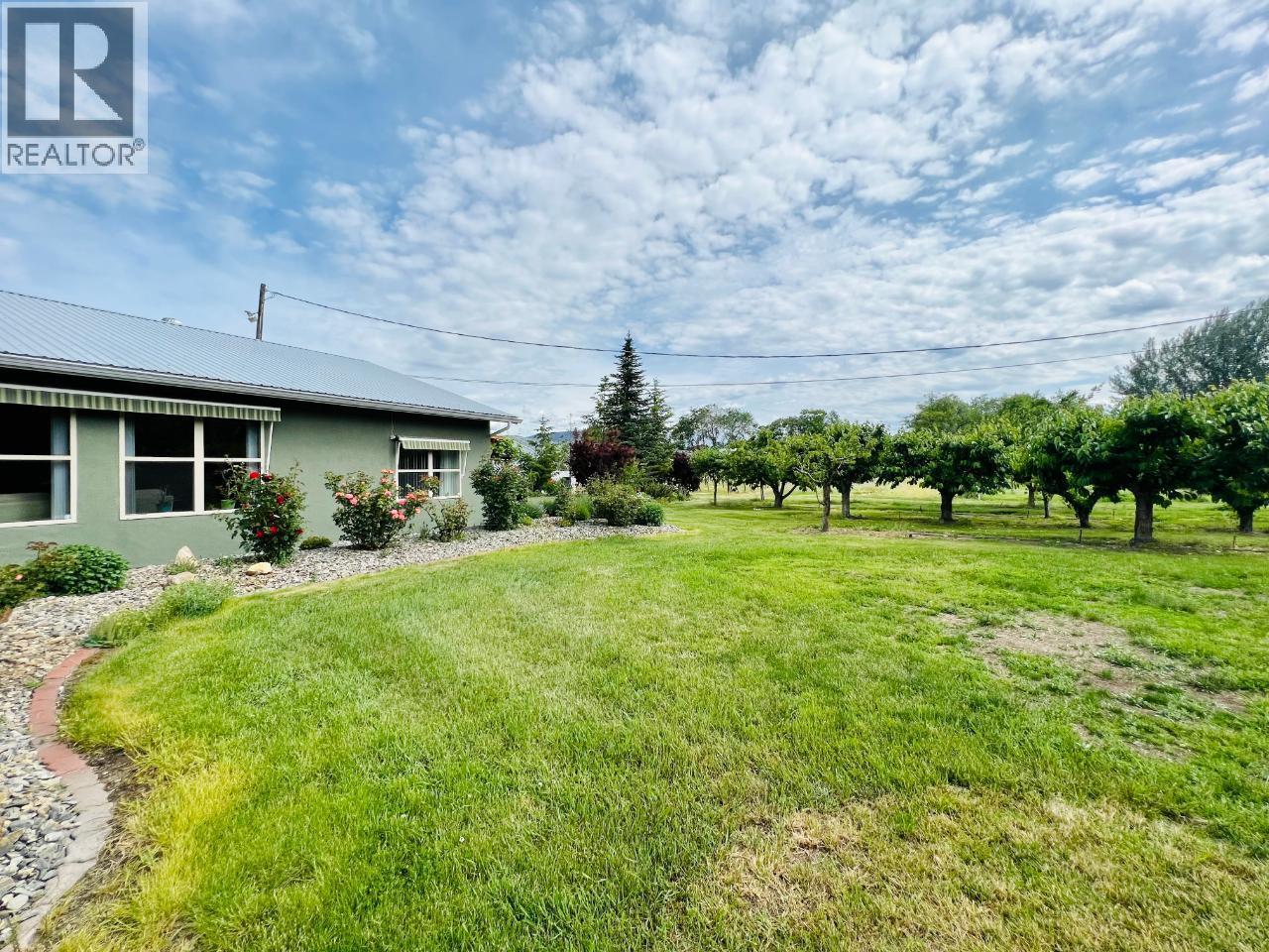 7231 Island Road. Oliver, British Columbia