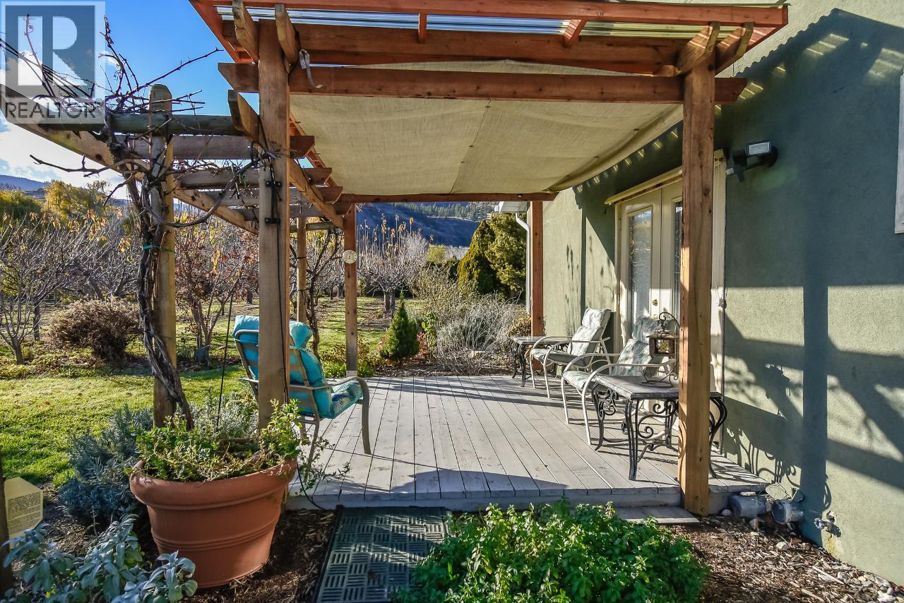 7231 Island Road. Oliver, British Columbia