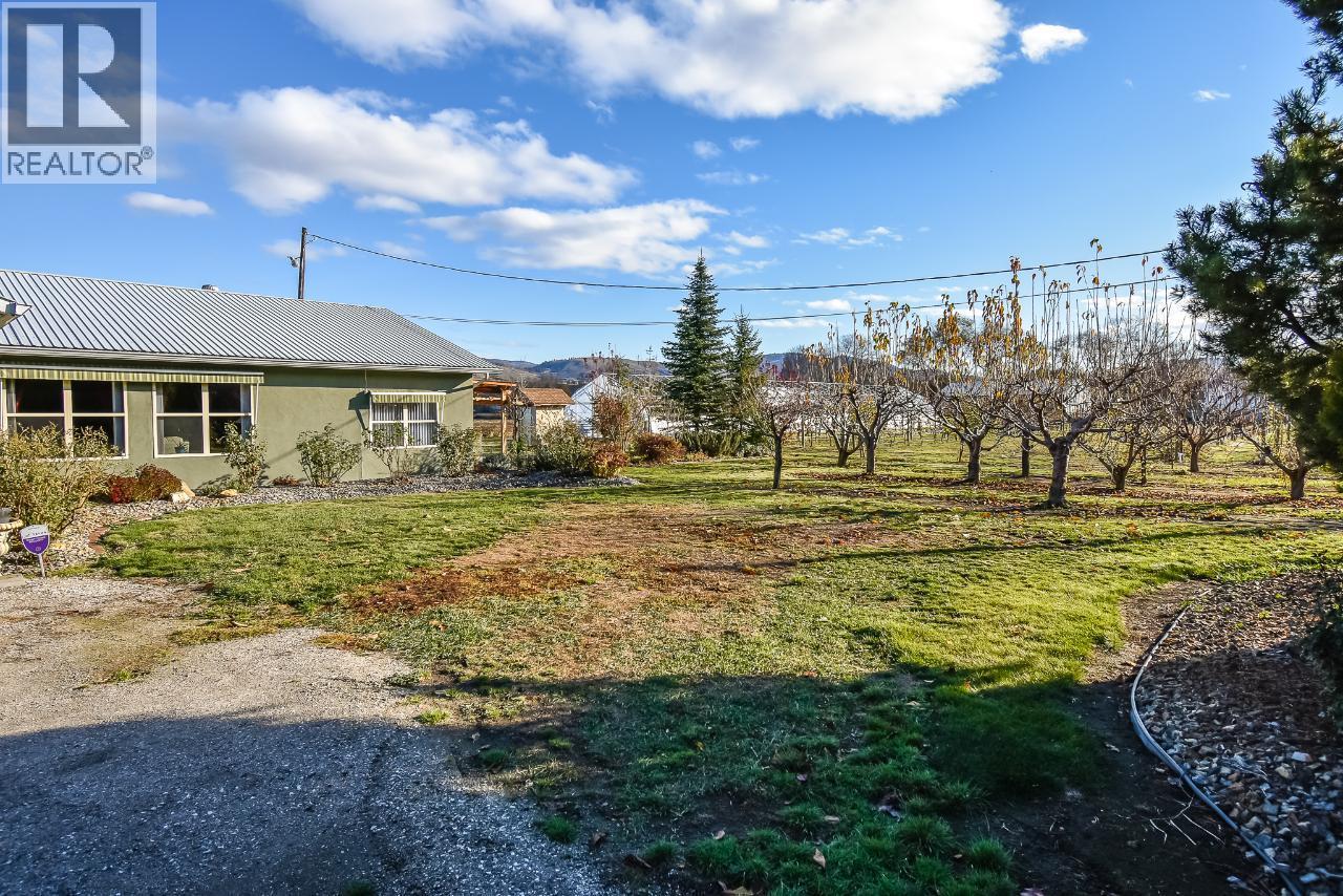 7231 Island Road. Oliver, British Columbia