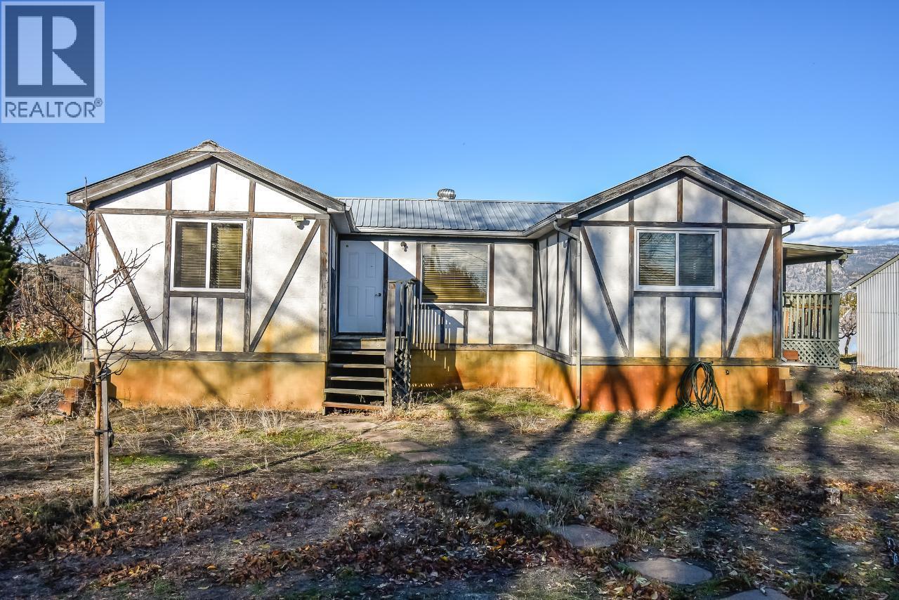 7231 Island Road. Oliver, British Columbia