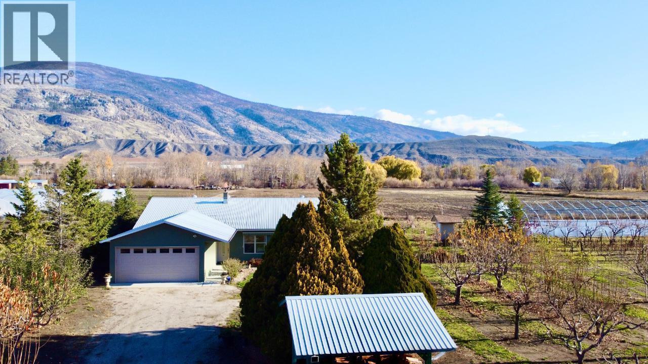 7231 Island Road. Oliver, British Columbia