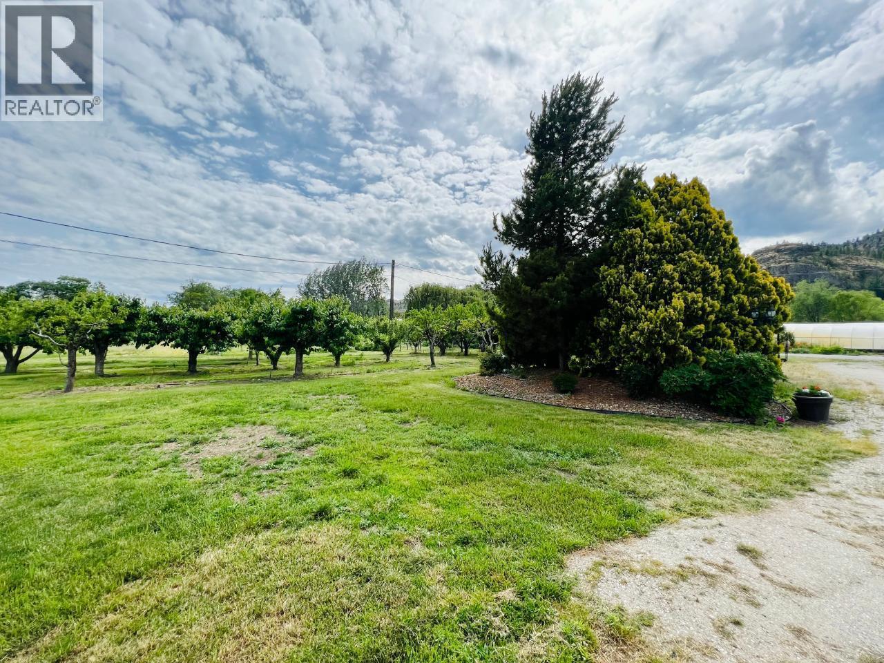 7231 Island Road. Oliver, British Columbia