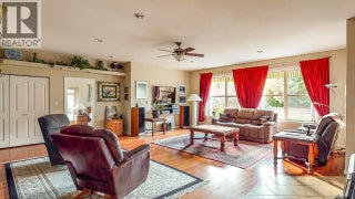 7231 Island Road. Oliver, British Columbia