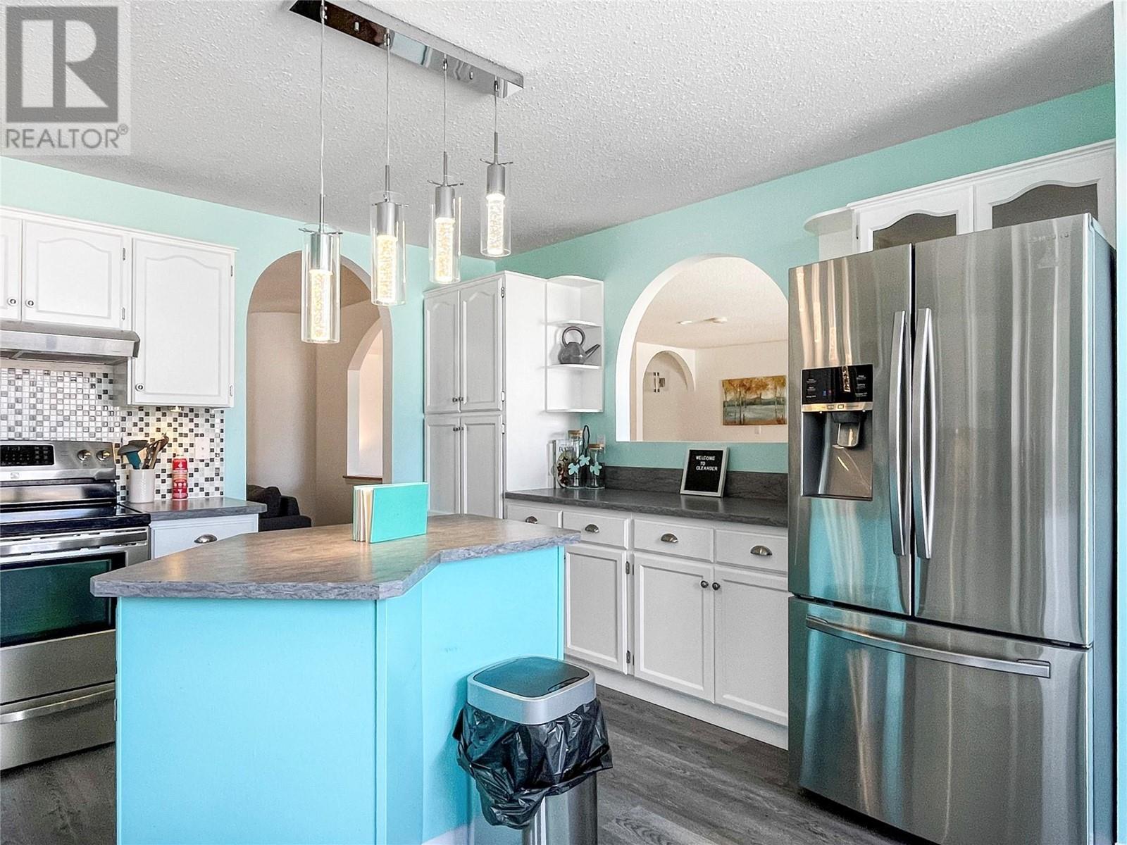 5814 Oleander Drive. Osoyoos, British Columbia