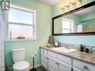 5814 Oleander Drive. Osoyoos, British Columbia