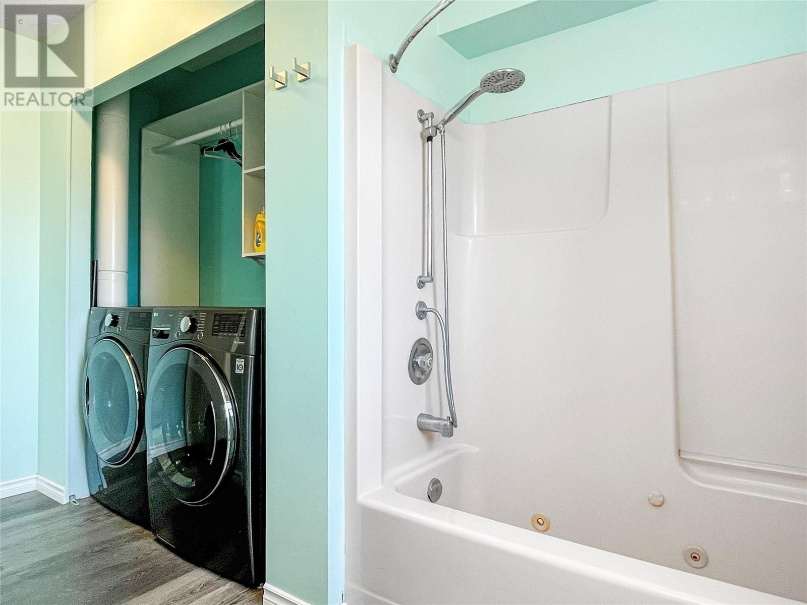 5814 Oleander Drive. Osoyoos, British Columbia