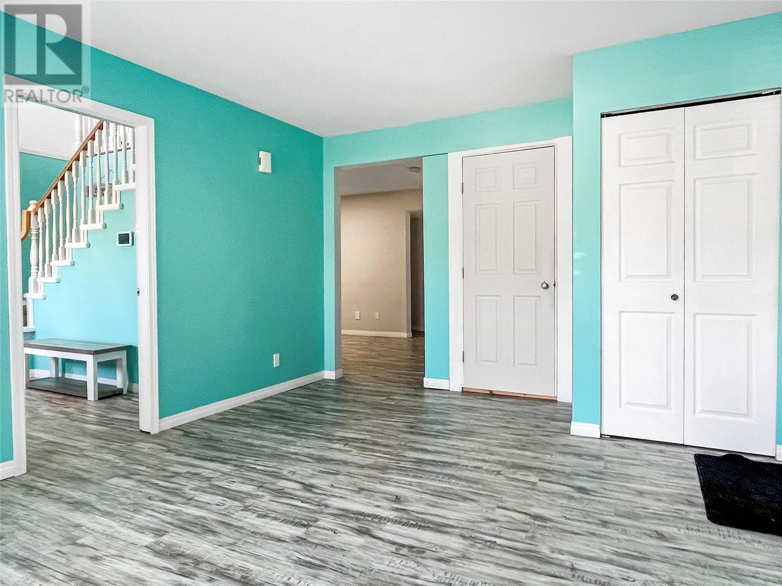 5814 Oleander Drive. Osoyoos, British Columbia