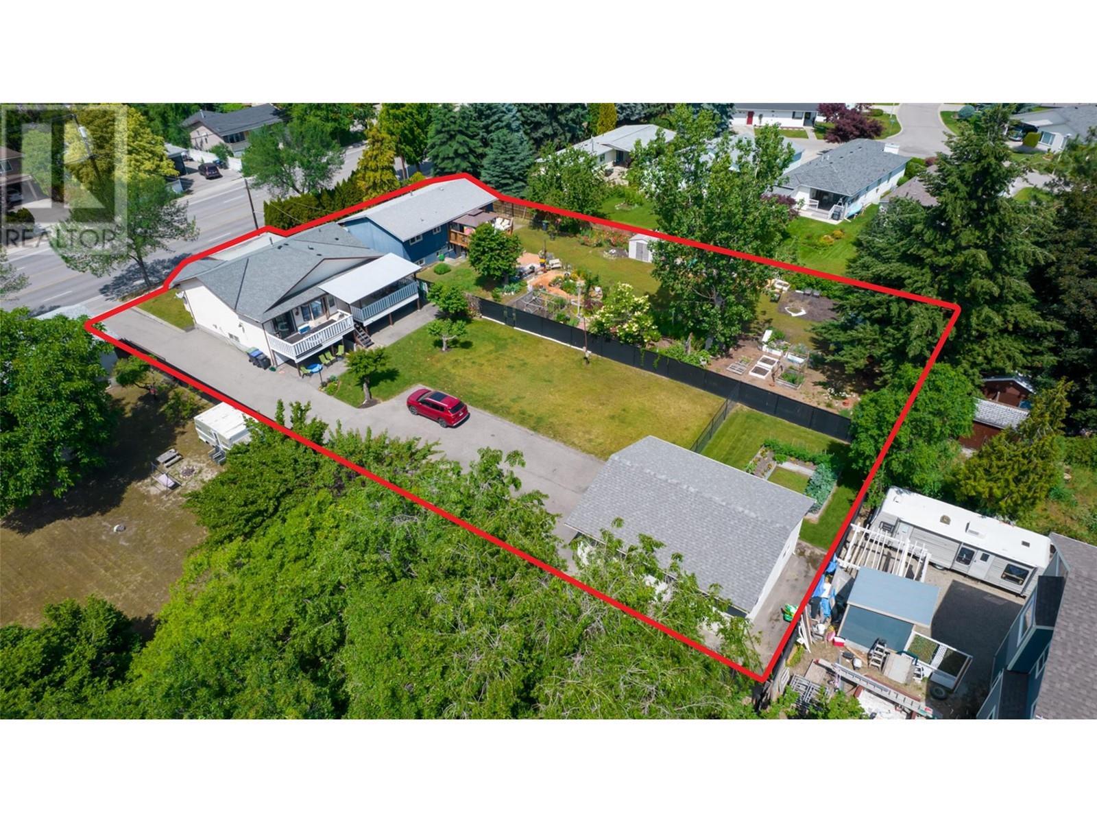 3009 Gordon Drive. Kelowna, British Columbia