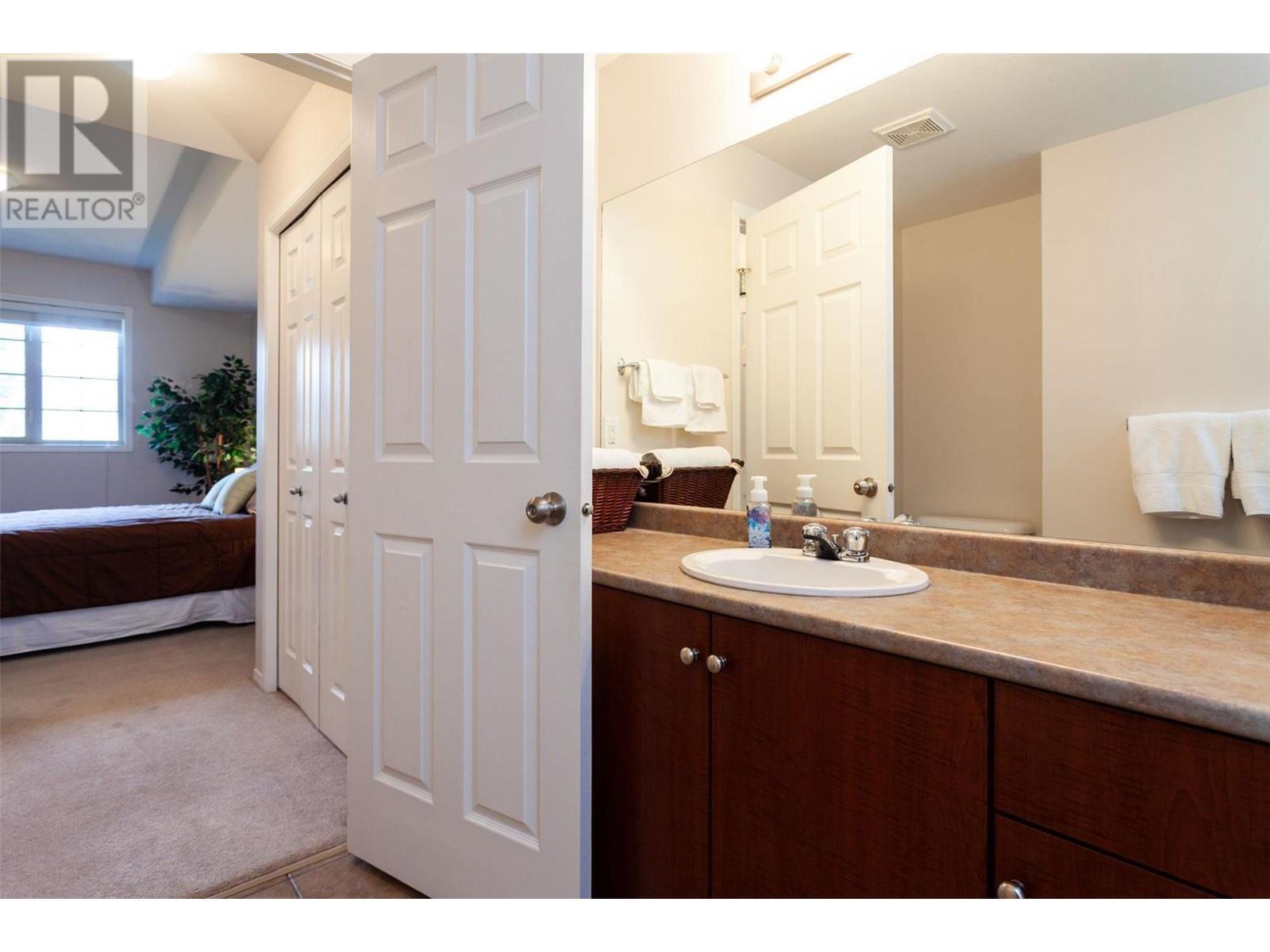 1875 Country Club Drive Unit# 1318. Kelowna, British Columbia