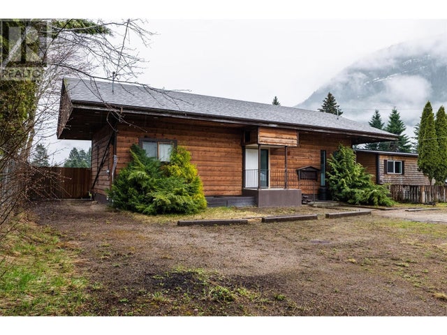 3118 Slocan Park Road, Slocan Park