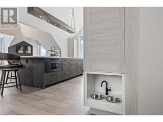 901 Westside Road S Unit# 22. West Kelowna, British Columbia