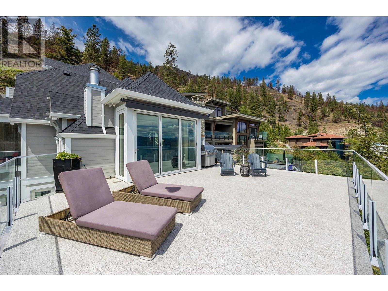 901 Westside Road S Unit# 22. West Kelowna, British Columbia