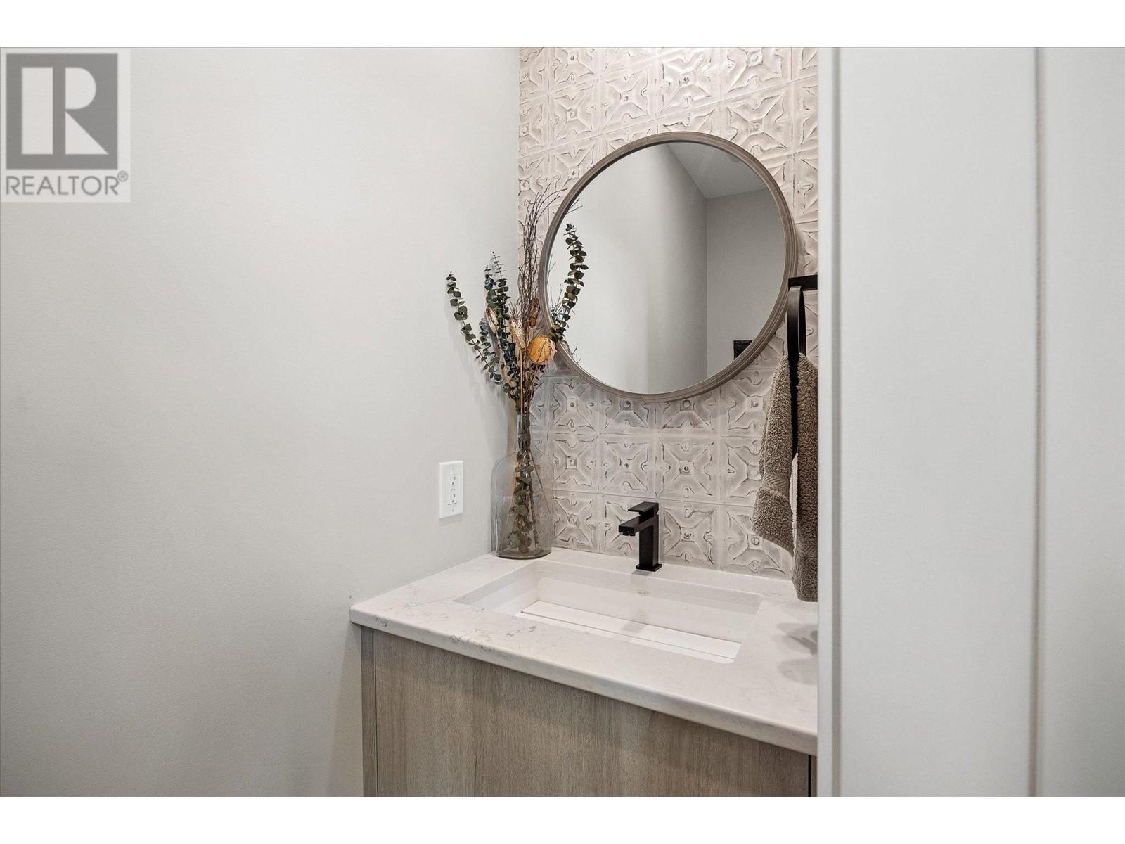 901 Westside Road S Unit# 22. West Kelowna, British Columbia