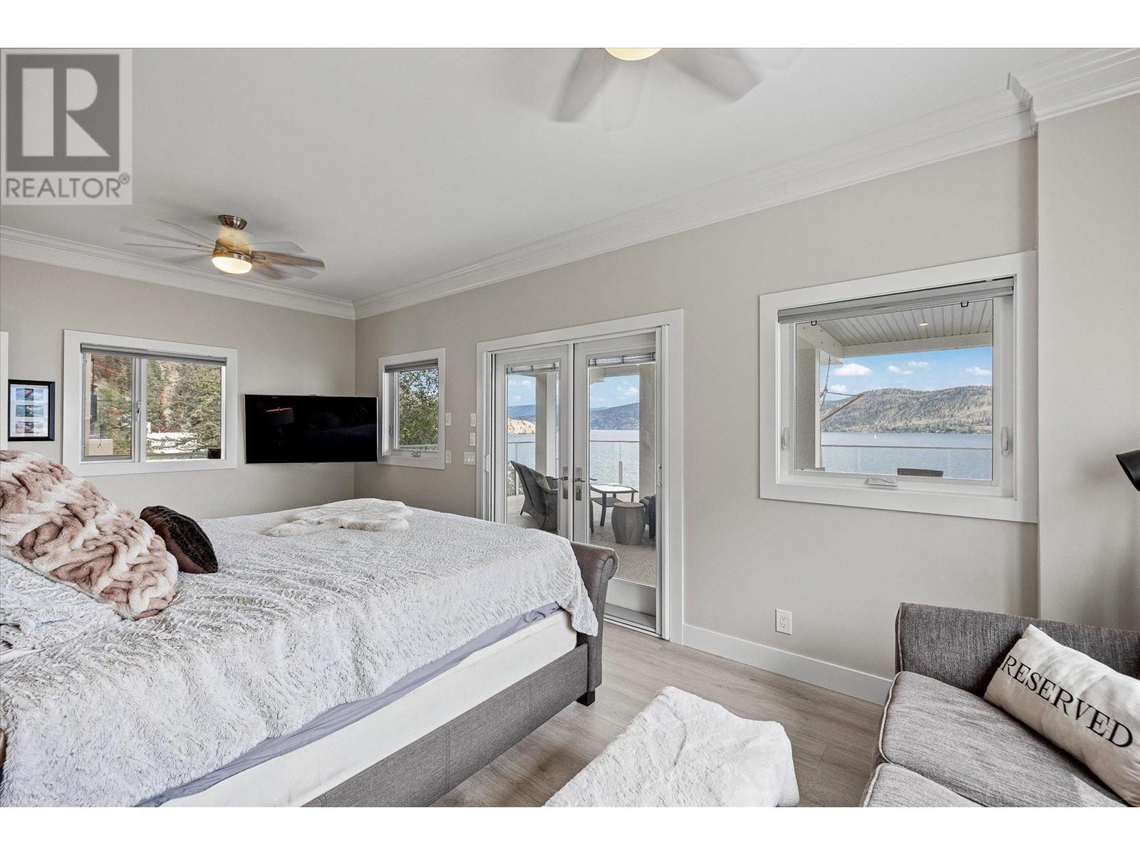 901 Westside Road S Unit# 22. West Kelowna, British Columbia