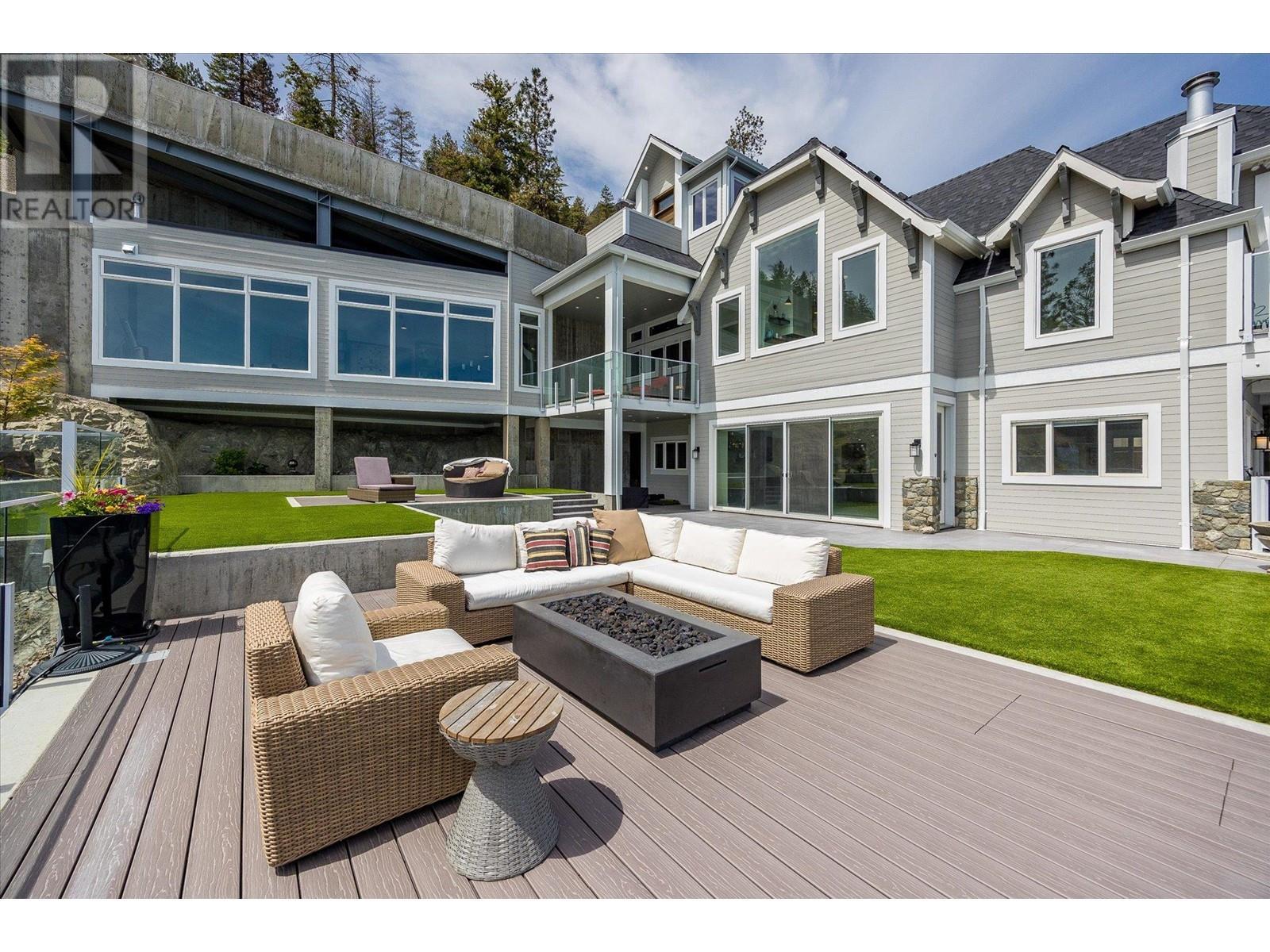 901 Westside Road S Unit# 22. West Kelowna, British Columbia