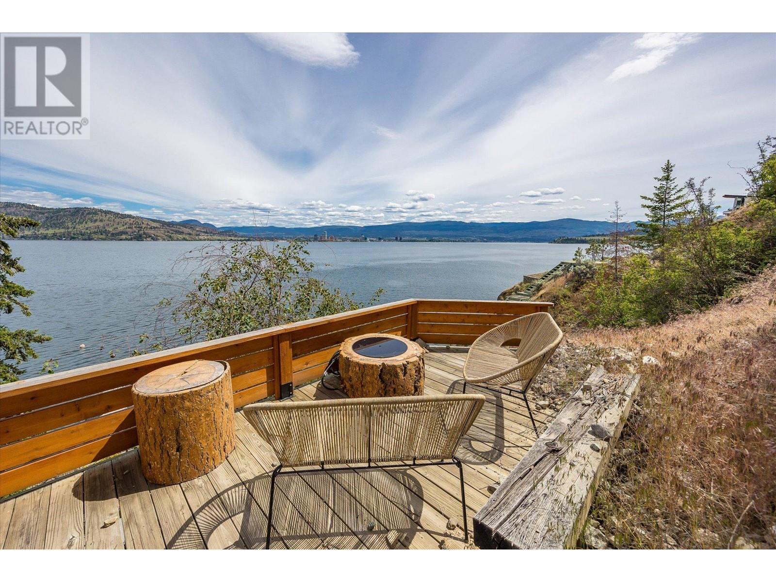 901 Westside Road S Unit# 22. West Kelowna, British Columbia