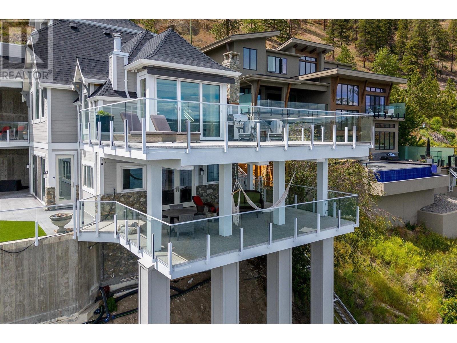 901 Westside Road S Unit# 22. West Kelowna, British Columbia