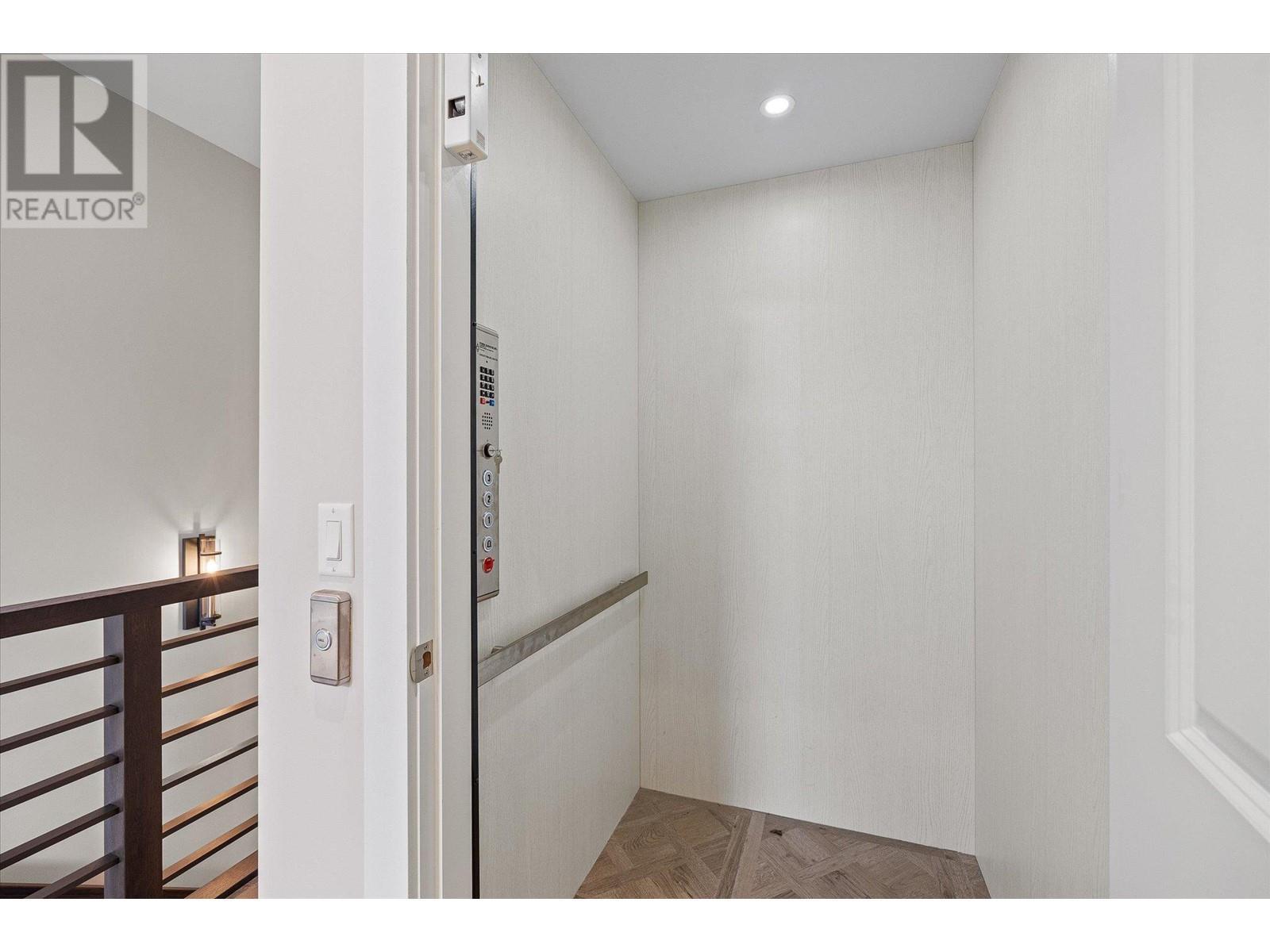 901 Westside Road S Unit# 22. West Kelowna, British Columbia