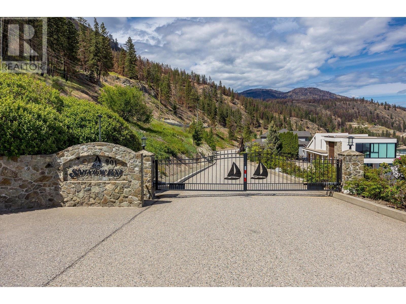 901 Westside Road S Unit# 22. West Kelowna, British Columbia