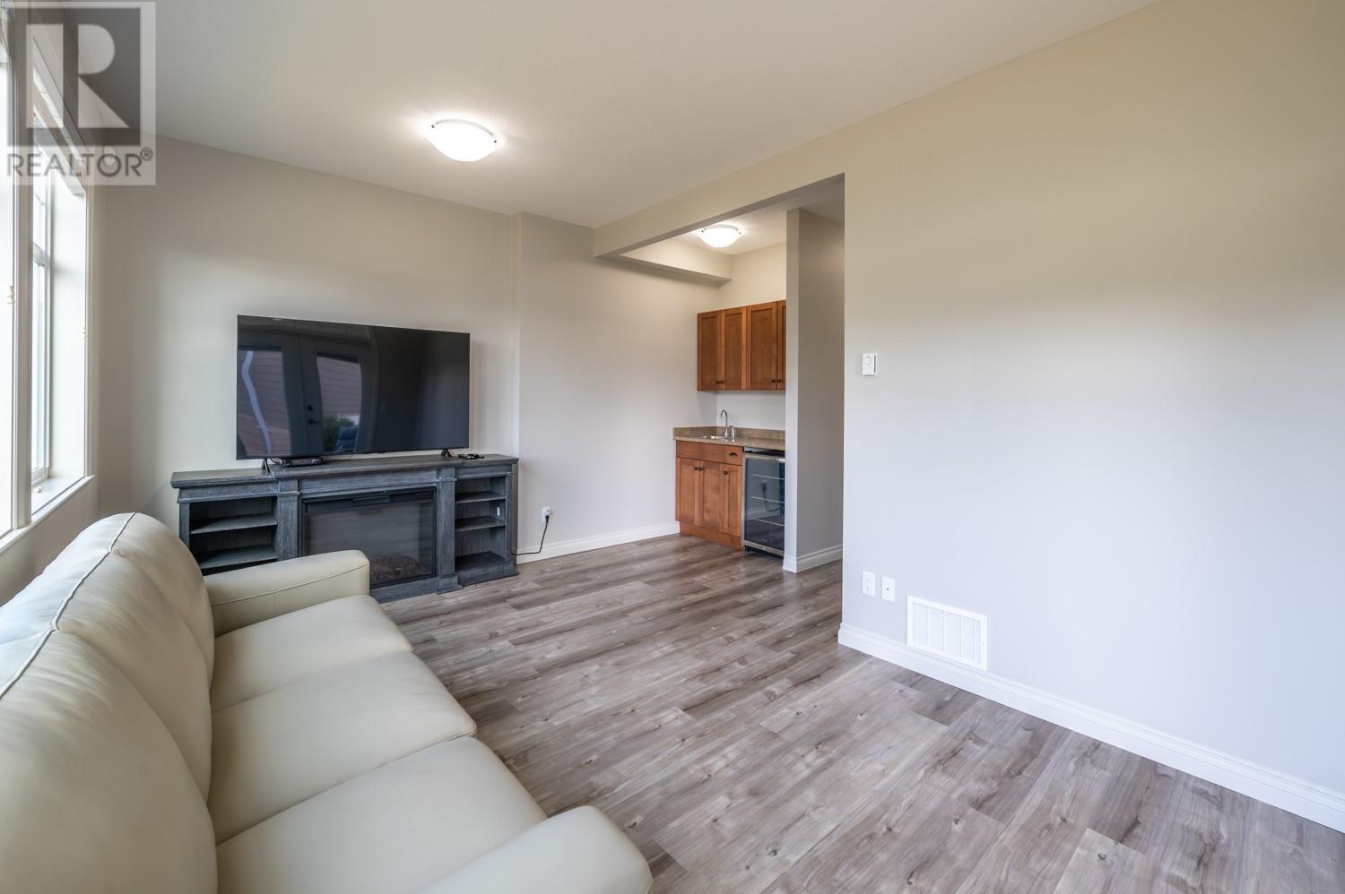 2450 Radio Tower Road Unit# 206. Oliver, British Columbia