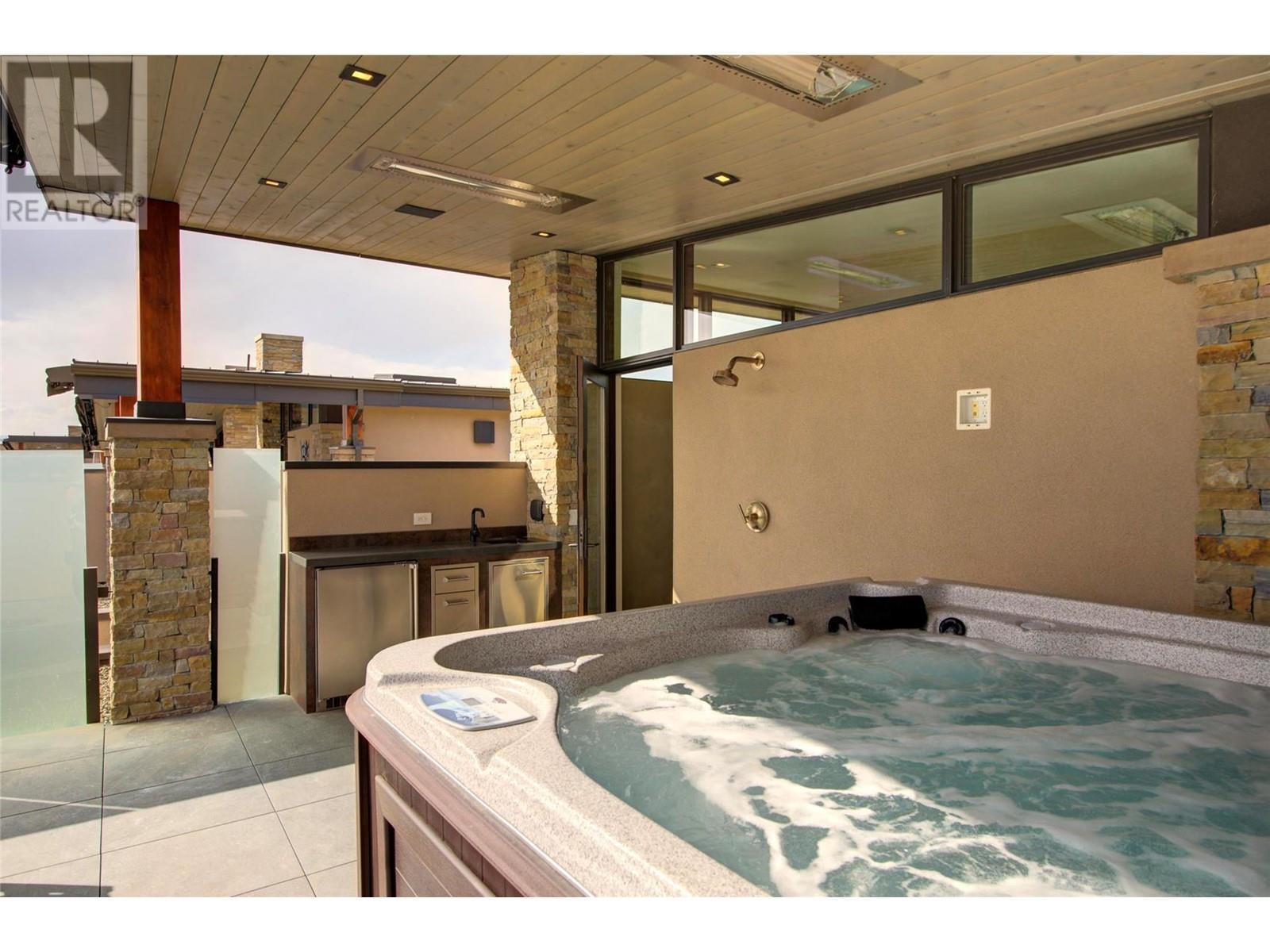 3745 West Bay Road Unit# 14. West Kelowna, British Columbia